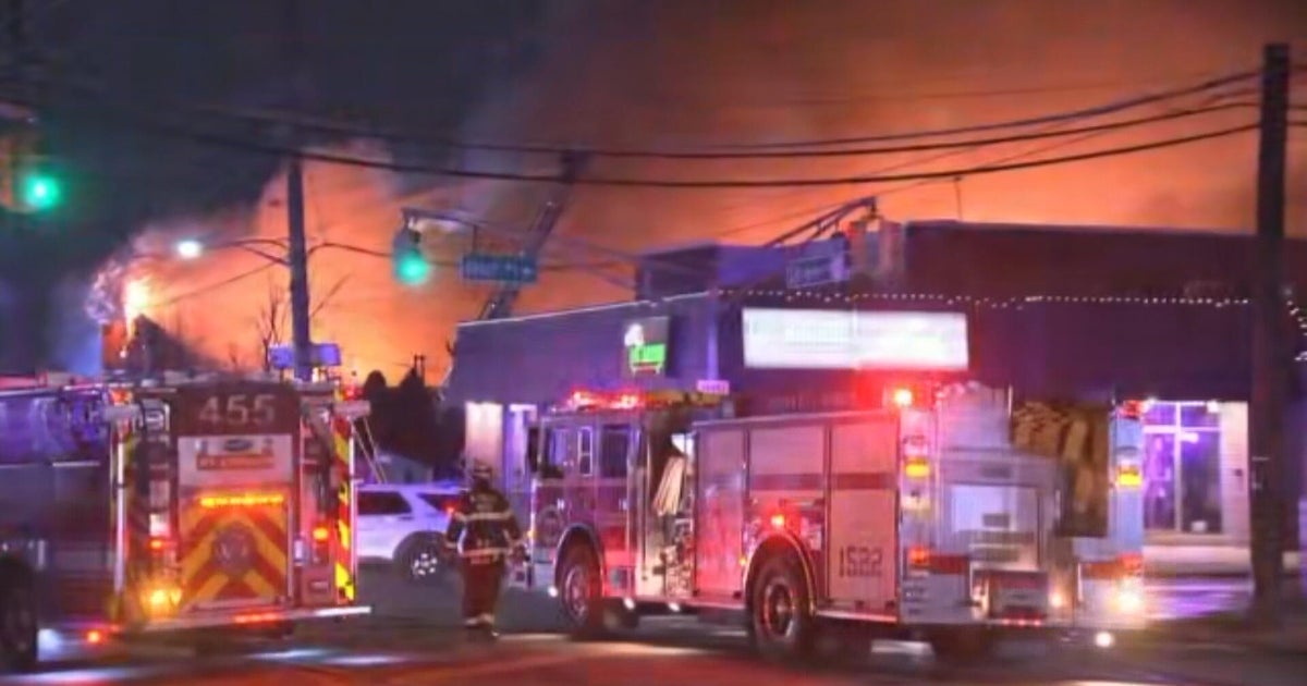 Large fire rips through Camden, New Jersey abandoned building