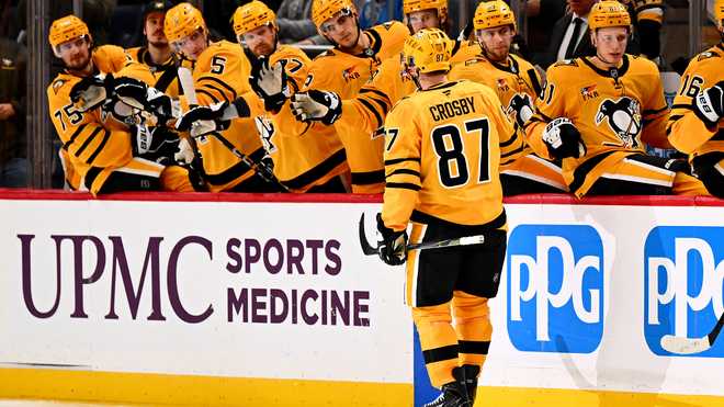 PITTSBURGH, PA - JANUARY 15:  Sidney Crosby #87 of the Pittsburgh Penguins celebrates after scoring in the third period against the Philadelphia Flyers at PPG PAINTS Arena on January 15, 2026 in Pittsburgh, Pennsylvania. (Photo by Joe Sargent/NHLI via Getty Images)