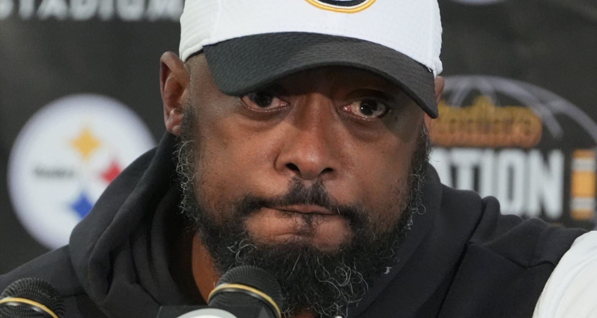 Mike Tomlin steps down as Pittsburgh Steelers head coach