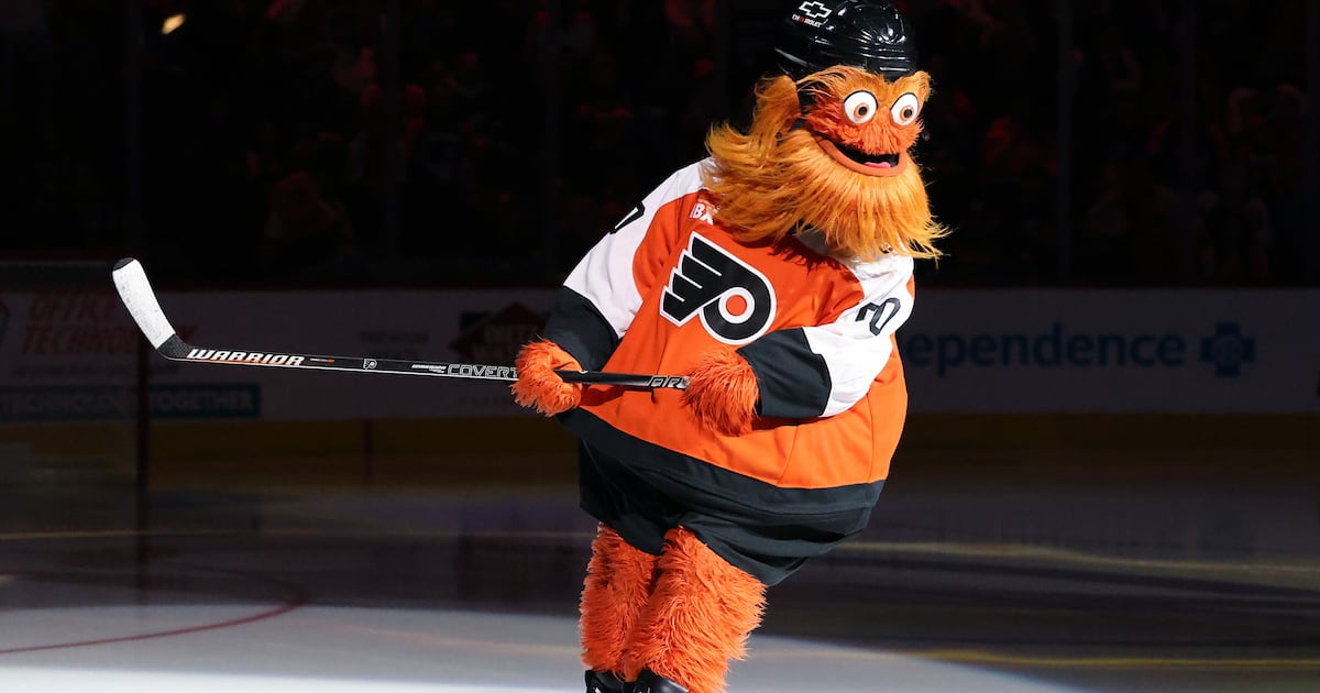 Study shows Philadelphia Flyers mascot making nearly as much as Pennsylvania Governor