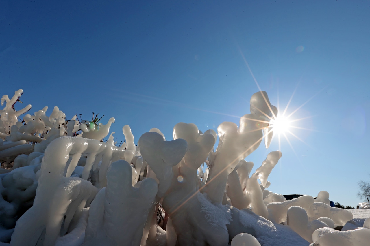 Cold, wind and water combine to create stunning ice formations on Lake Erie (photos)
