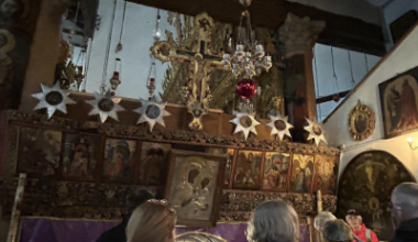 Entrance to the Grotto -  Image ICN/JS