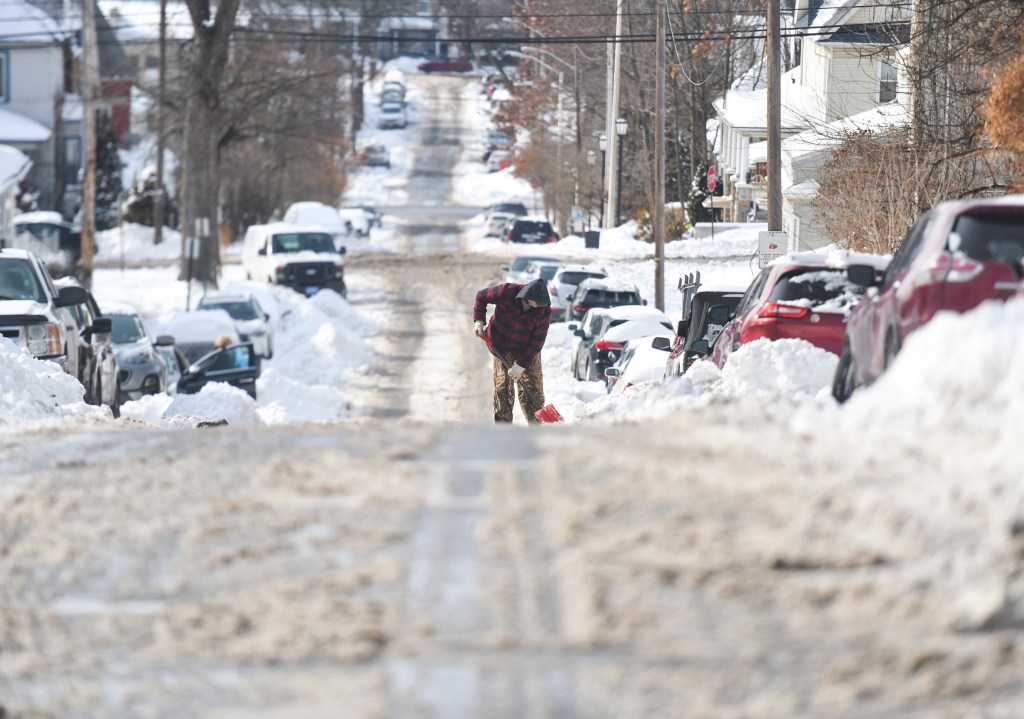 City snowplowing, removal hampered by mass callouts of workers