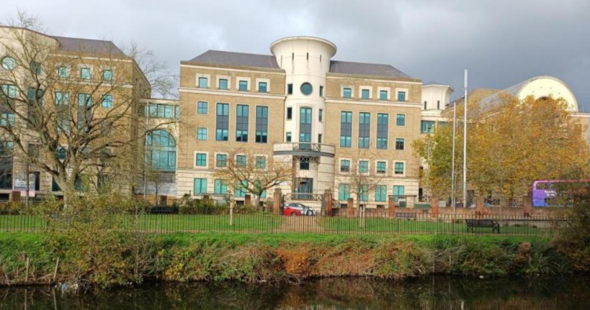 Reading town centre offices to be turned into 44 flats