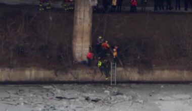 Pittsburgh river rescue faces extreme challenges in icy conditions