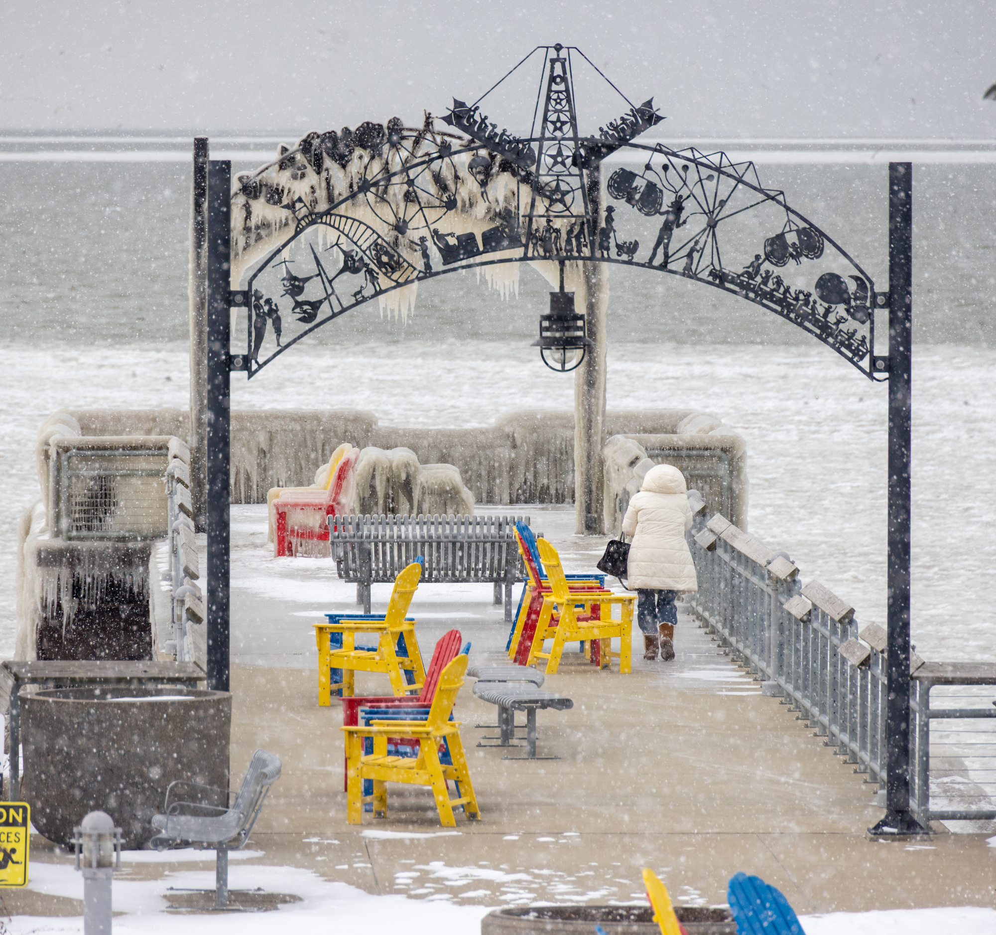 beautiful ice sculptures along the lake erie shoreline