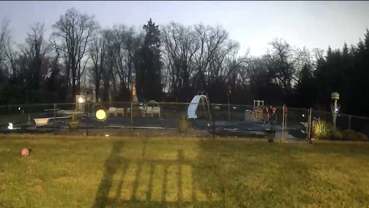 Mysterious loud boom and flashes of light have Bensalem residents concerned – NBC10 Philadelphia