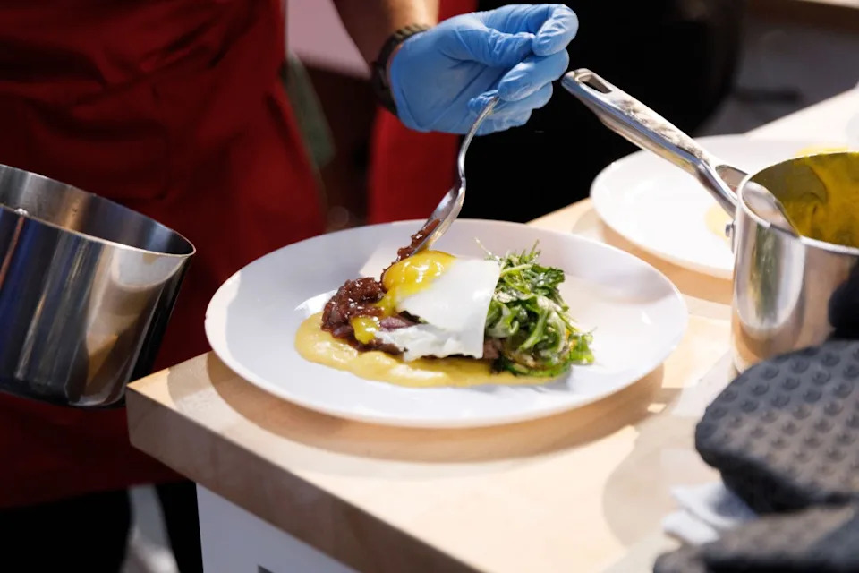 Army Sgt. Nicolas Adame’s winning dish at the at the Army vs Navy Cookoff at the 2026 PA Farm Show. Army Sgt. Nicolas Adame and Navy Culinary Specialist Second Class Jonathan Ortiz competed head-to-head at the at the Farm Show’s 2026 Army vs. Navy Cookoff using Pennsylvania-grown ingredients, highlighting the connection between the Commonwealth’s agricultural producers and the military’s commitment to nutrition, readiness, and excellence.