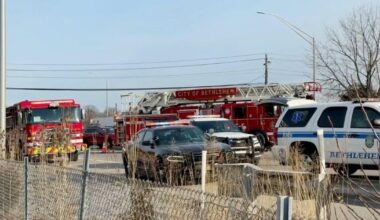 Two-vehicle collision temporarily closes all lanes on Route 22 westbound | Traffic