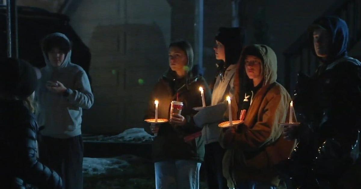 'The village is needed': Dozens honor victims of Bethlehem murder-suicide at candlelight vigil | Bethelehm Area