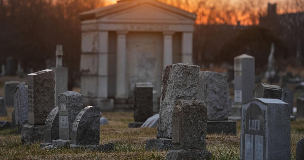 100 skulls and mummified body parts found in a Pennsylvania grave robbery case, police say | Associated Press
