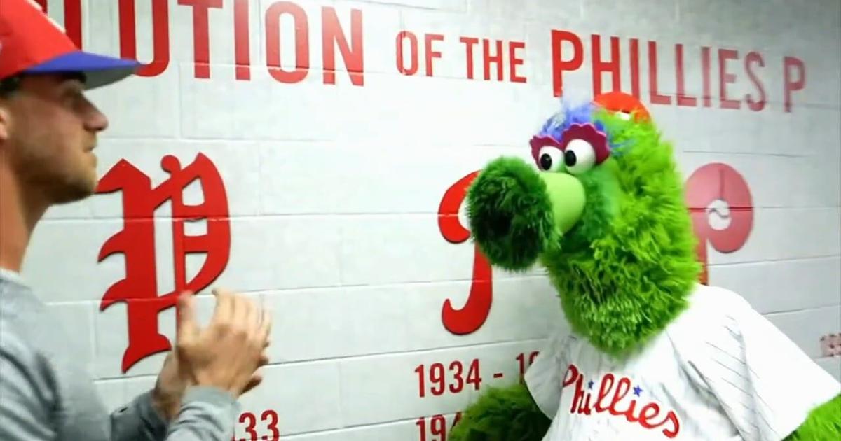 How much do sports mascots make? New report reveals top earnings for Gritty and others | Allentown Area