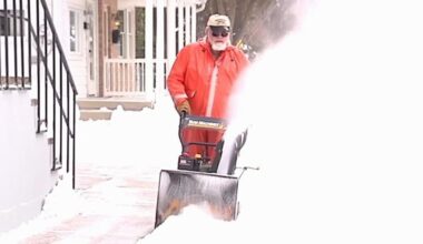 Local hardware stores running low on snowblowers as snowstorm approaches | Weather