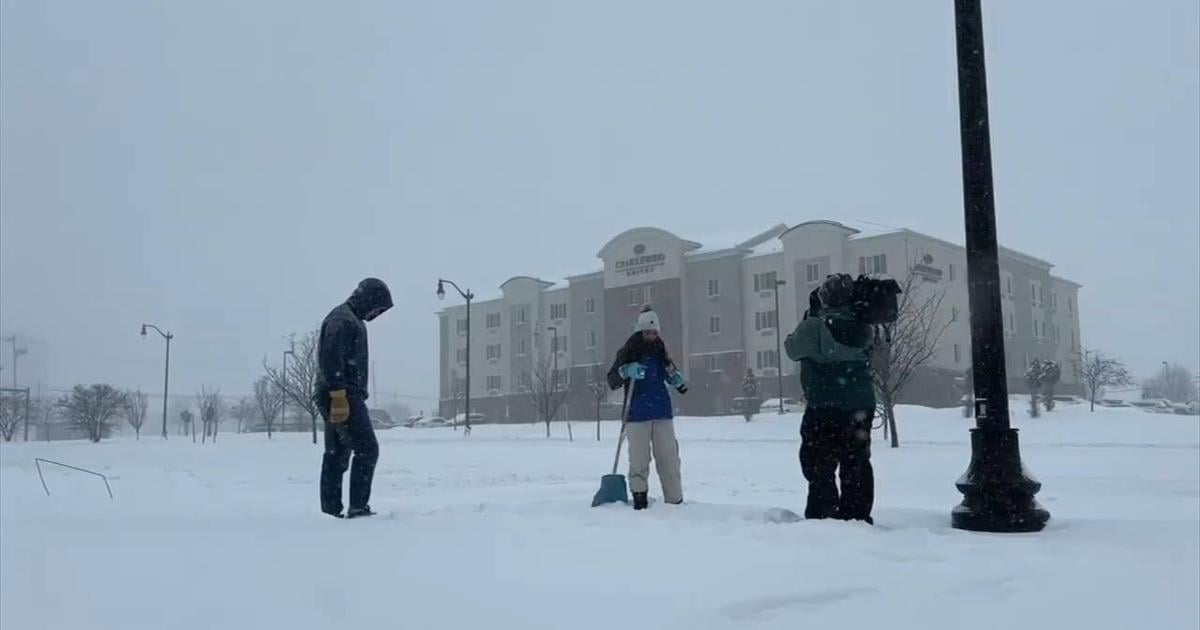 'Easy peasy': 69 News' firsthand account of getting stuck in the big storm, and helped by Good Samaritans | Weather