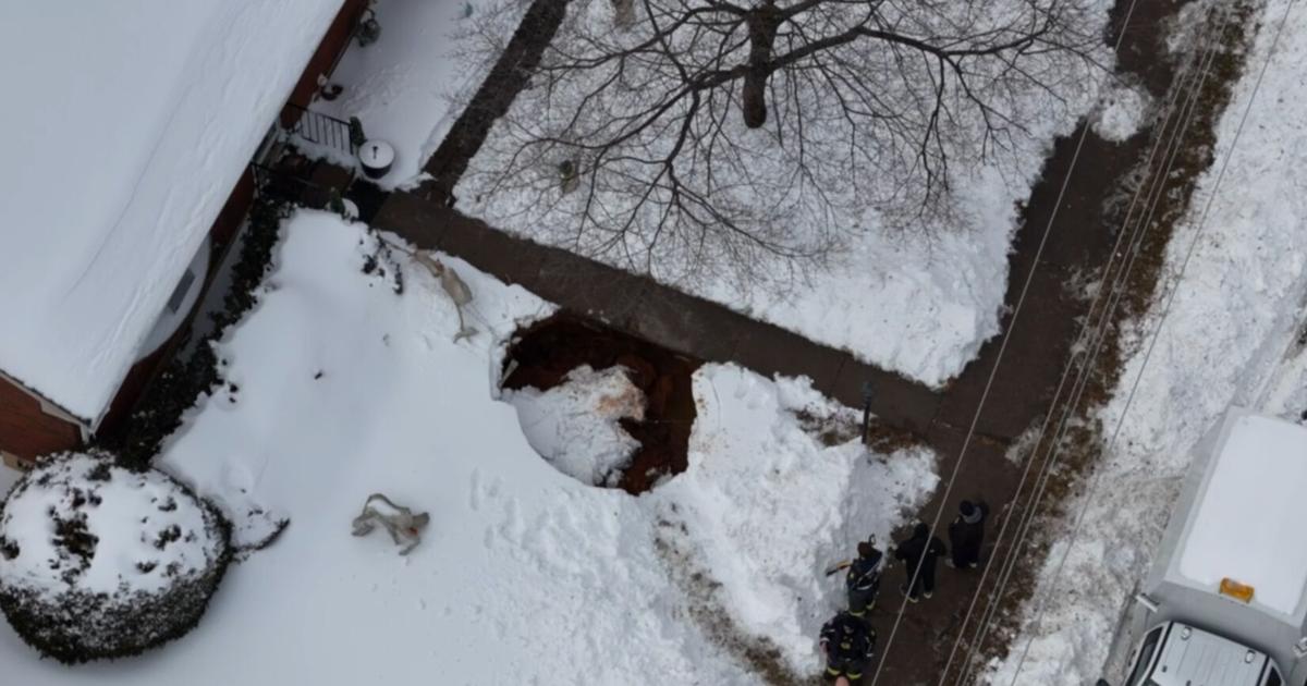 Sinkhole opens in Lehigh County, forcing families to evacuate | Allentown Area