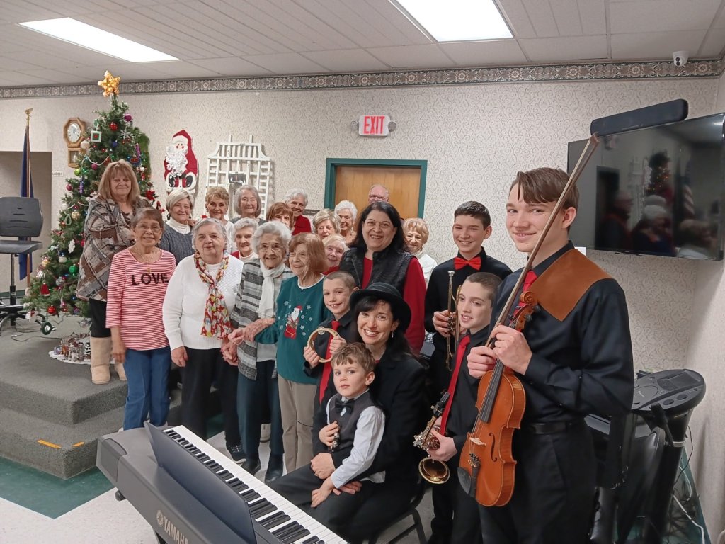 Holiday program held at Active Adult Center in Pittston – Wilkes-Barre Citizens' Voice