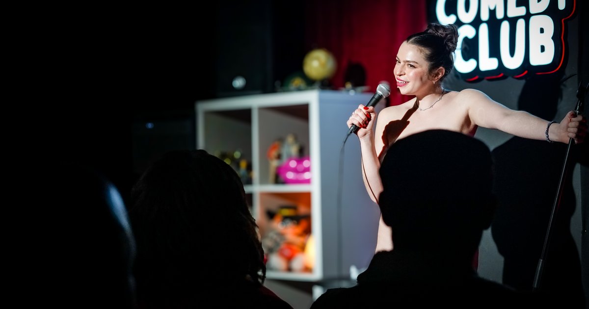 Comedians go nude for Valentine’s Day at Center City’s Naked Comedy Show