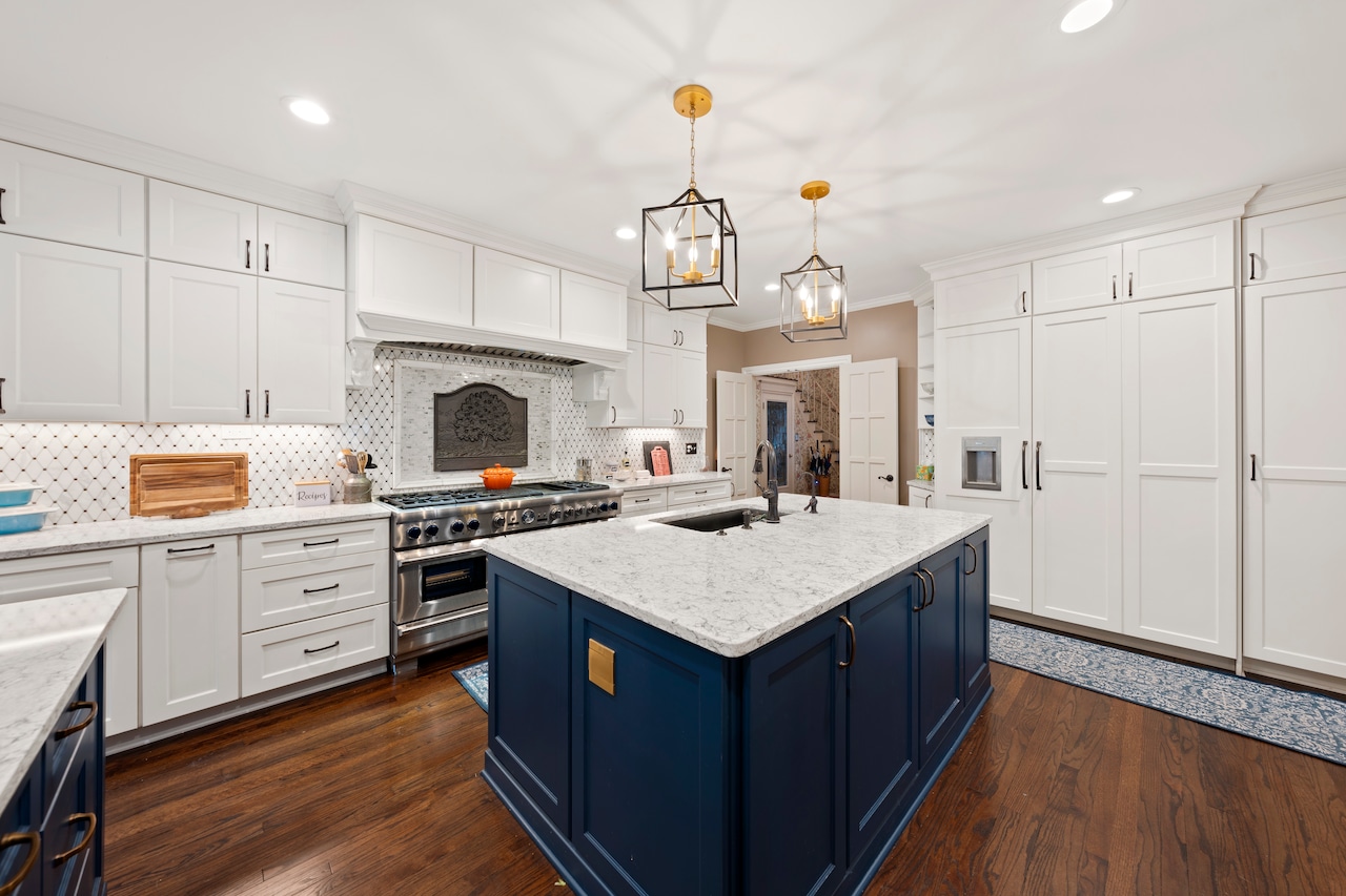 13904 Edgewater Drive, Lakewood: House of the Week