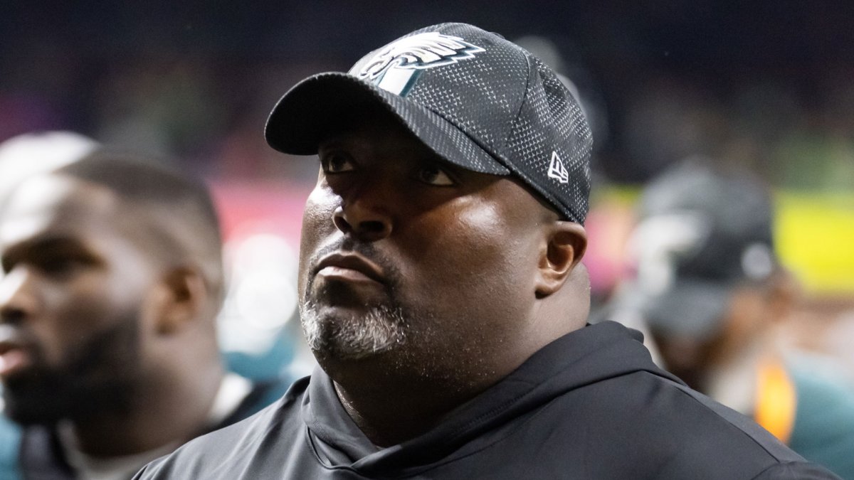 Eagles DL coach Clint Hurtt interviews with Dolphins; report – NBC10 Philadelphia