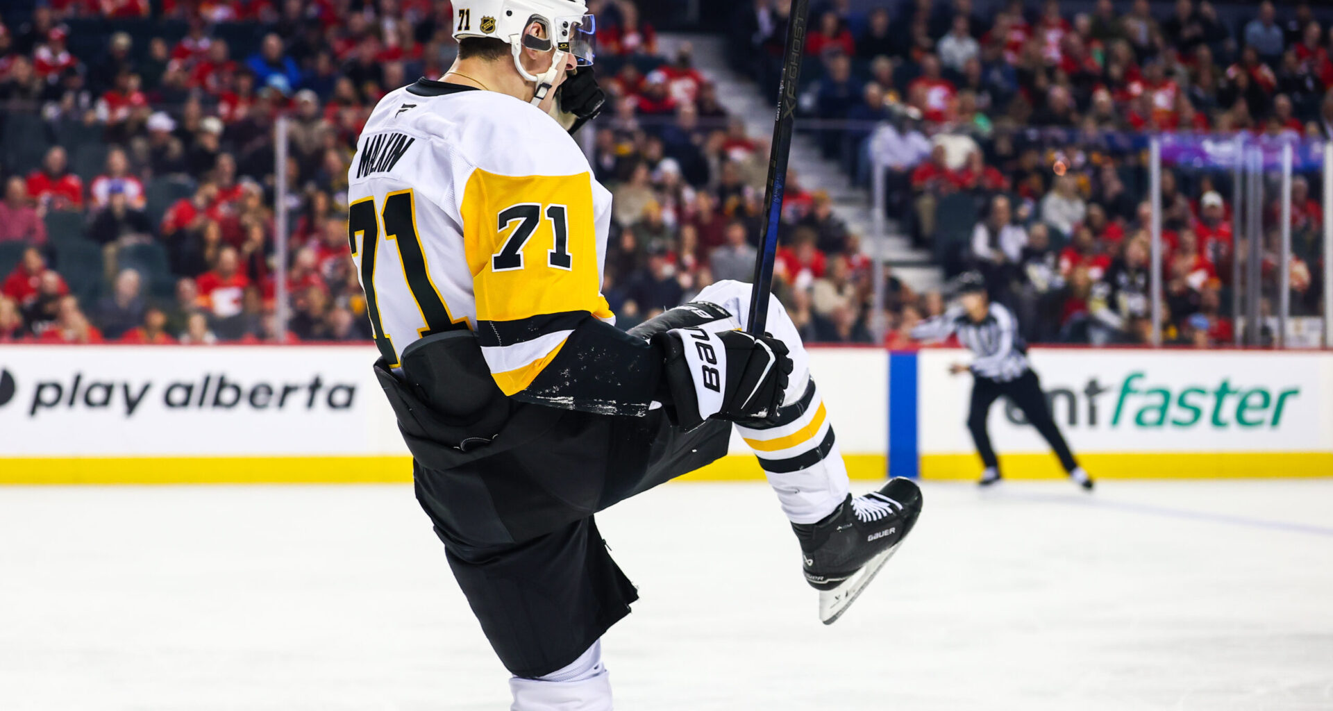 Western Trade Bait; Jarry Working; Penguins in 2nd Place?!