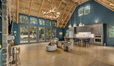 The listing includes a carriage house that can be sold separately for $2 million, but with one caveat: the main home must be sold first and the buyer must not want the carriage house.