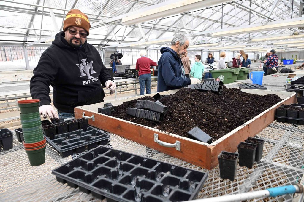 Volunteers honor Martin Luther King Jr. with day of service in Berks