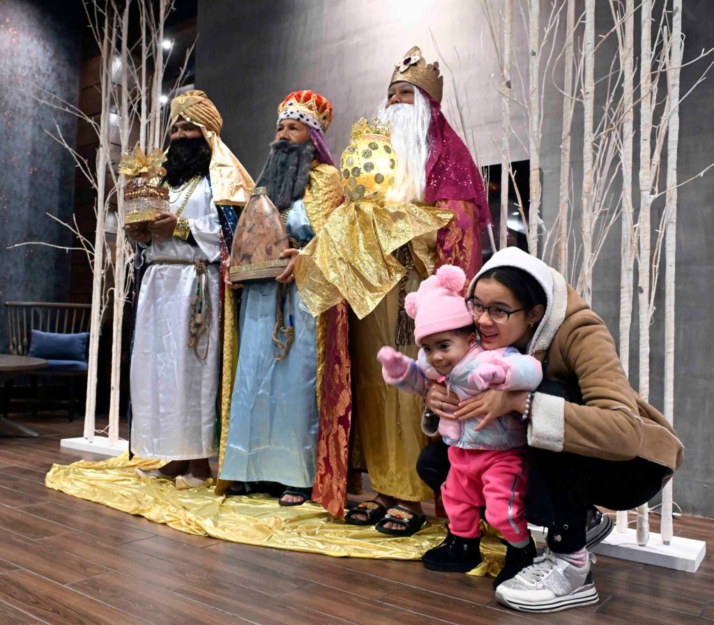 Three Kings Day celebration draws families, preserves Latino tradition in Reading