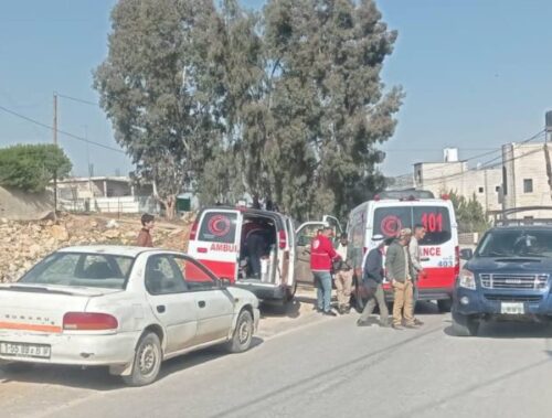 Colonizers Injure 2 Palestinians, Soldiers Abduct 2, In Bethlehem |