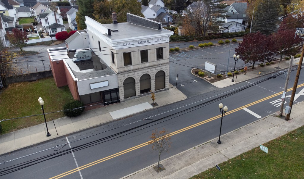 Jessup puts former bank building out to bid
