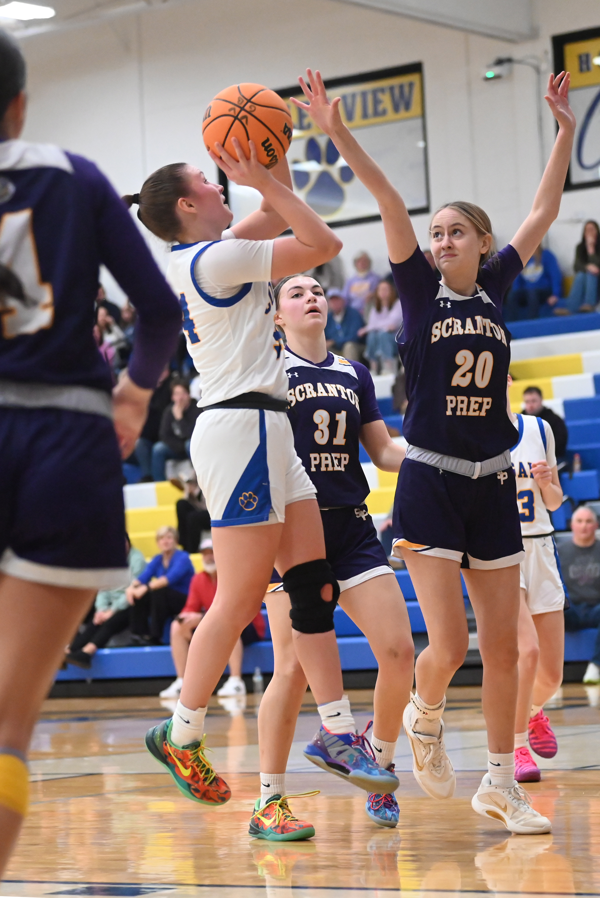 Valley View’s Cora Castellani takes a shot at the hoop...