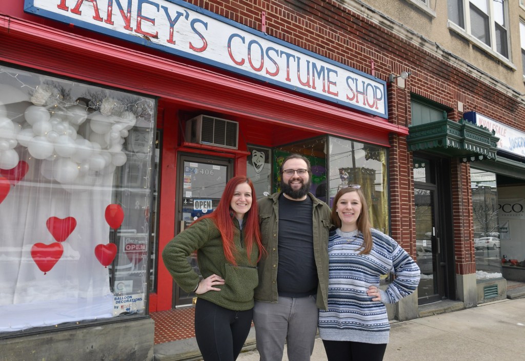 Ownership change keeps costume shop in community