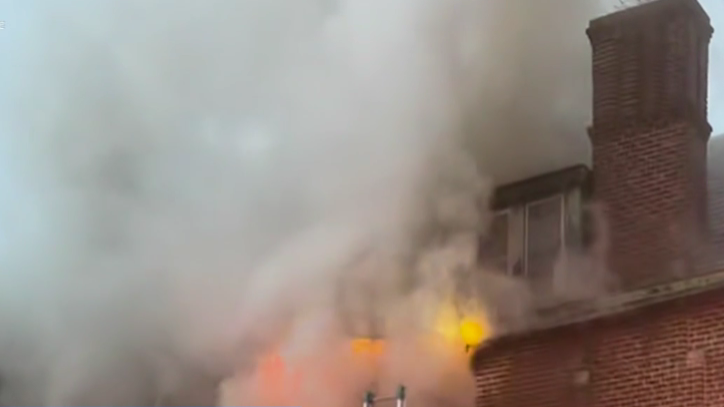 2 people rescued from building fire in Philadelphia's Grays Ferry neighborhood