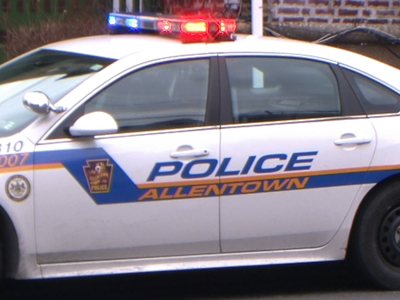 19-year-old killed in Pa. alley shooting