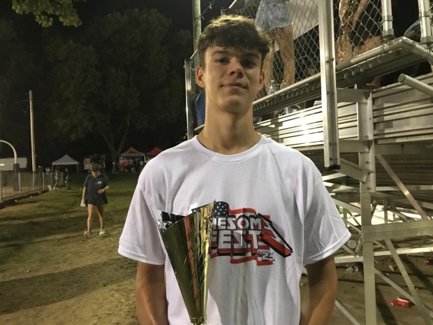 Cole Dietz had seven 3-pointers and 35 points overall in a win over Palisades earlier this season. (Keith Groller)