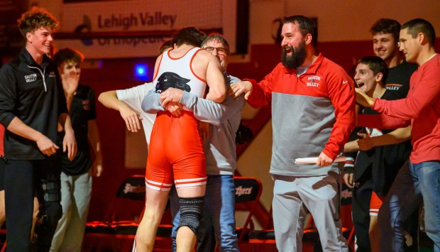 Saucon reacts after Saucon Valley's Ashton Beckowski wrestles Northwestern Lehigh's Braydon Uricchio in the 152-pound weight class Wednesday, Jan. 14, 2026, at Saucon Valley High School gym. (April Gamiz/The Morning Call)