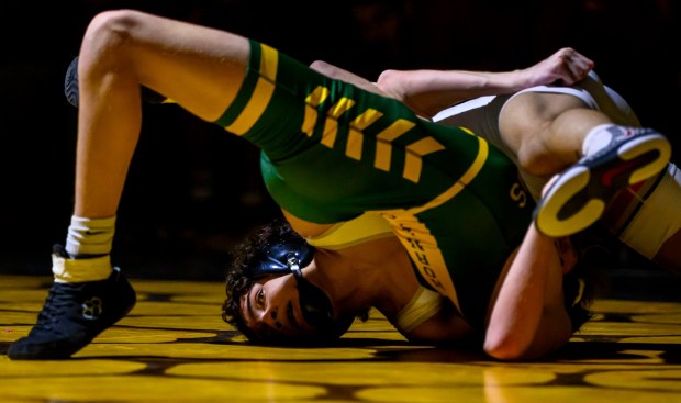 Emmaus' Andrew Gerken wrestles Parkland's Luis Moya in the 107-pound weight class Thursday, Jan. 22, 2026, at Emmaus High School. (April Gamiz/The Morning Call)