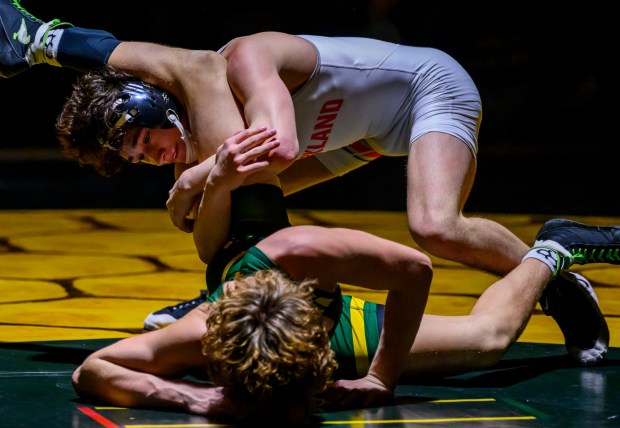 Emmaus' Jackson Max wrestles Parkland's Matt Velez in the 139-pound weight class Thursday, Jan. 22, 2026, at Emmaus High School. (April Gamiz/The Morning Call)
