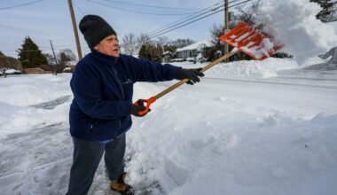 After snow, Lehigh Valley shovels out while businesses work to reopen