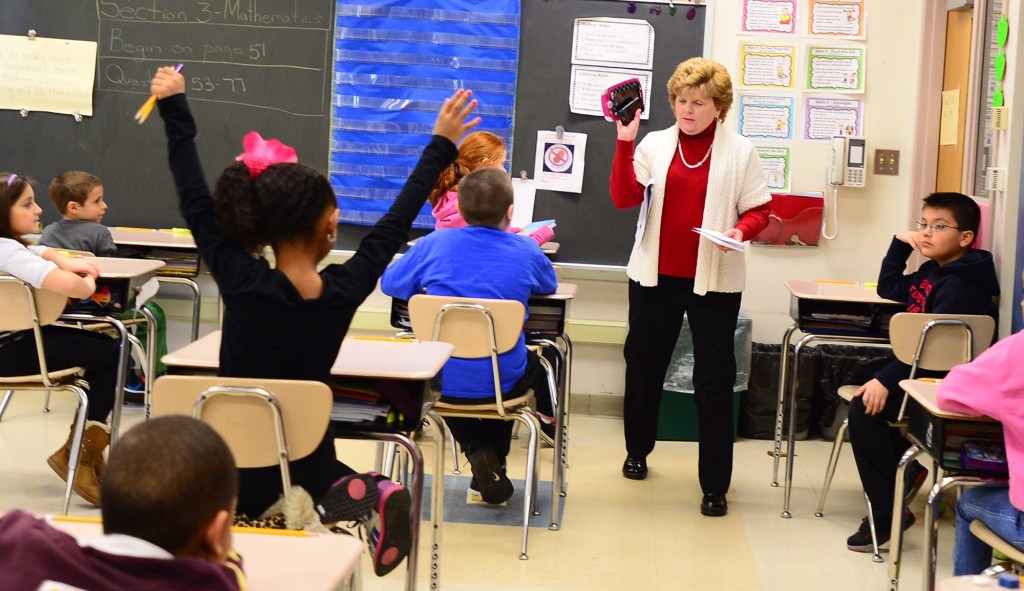 Pa. Senate should pass school cell phone ban