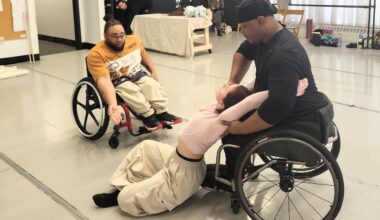 Dancing Wheels performs ‘Puff, the Magic Dragon’ at Lake Erie College