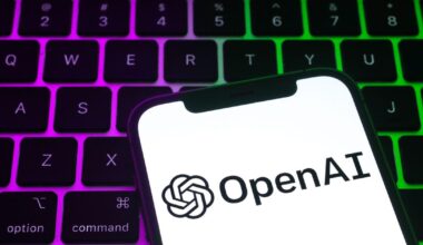 AI tools fail at most real-world jobs, but workers still fear replacement