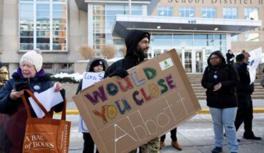 Philly organizers rally against school closures ahead of the school board meeting