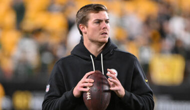 Steelers Legend Proposes Solution To Team's Quarterback Dilemma