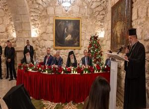 Head of Higher Presidential Committee of Church Affairs attends Christmas Dinner in Bethlehem