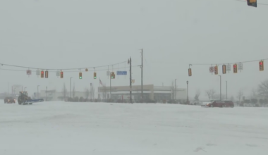 Snowstorm in western Pennsylvania leaving Butler County roads completely covered