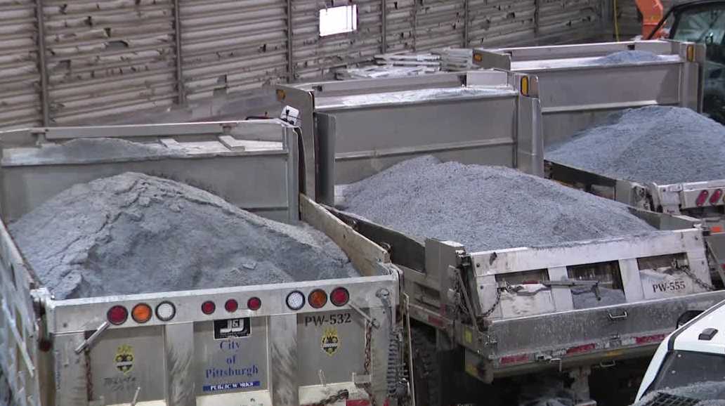 Salt trucks, plows deployed in Pittsburgh ahead of wintry weather, mayor says