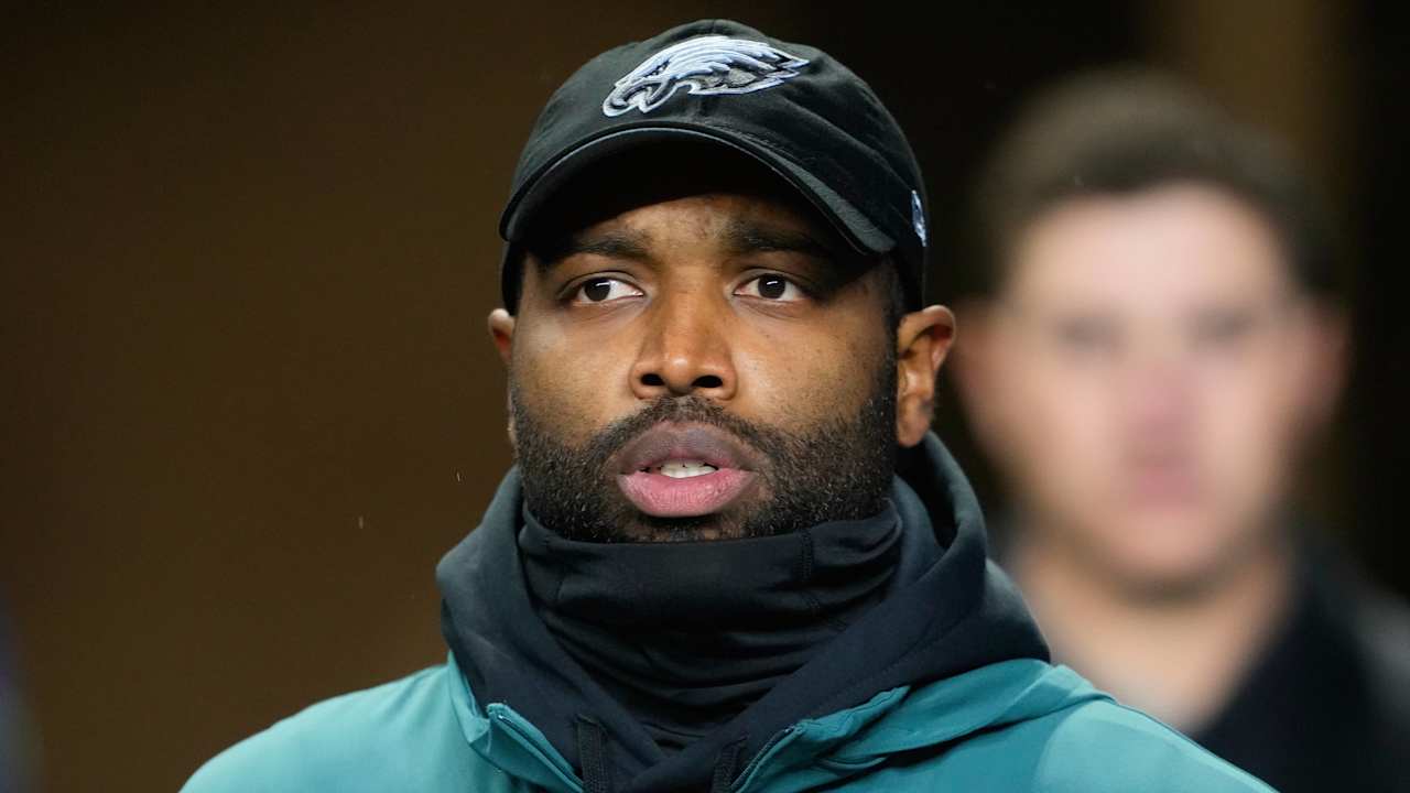 Special teams coordinator Michael Clay returning to Eagles on new deal