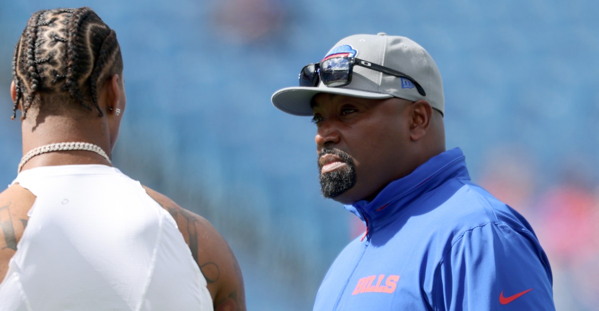Buffalo Bills WR coach Adam Henry headed to Pittsburgh Steelers