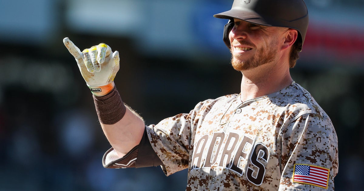 Pirates make a rare free agency splash, finalizing $29M, 2-year deal with Ryan O'Hearn