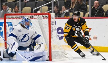 Lightning beat Penguins 2-1 for 11th straight win